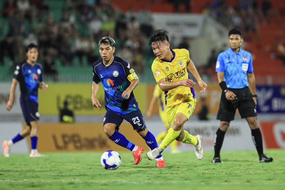 Sau vòng 26 V-League 2024/2025: Nỗi buồn của Bình Định